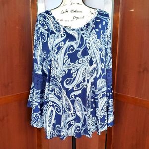 Blue Paisley Women's Top GUC